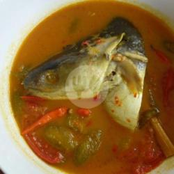 Pindang Kepala Patin Asam Pedas