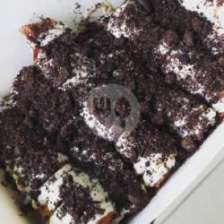 Piscok Lumer Tiramisu Oreo