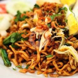 Mie Tumis Rempah Ayam Suiran