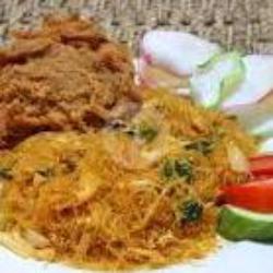 Bihun Goreng   Ayam Goreng   Krupuk