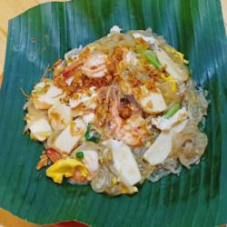 Mie Sagu Seafood Telur Bebek