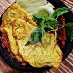 Penyet Telur Ceplok/dadar