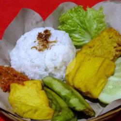 Nasi Tahu Tempe Terong Penyet