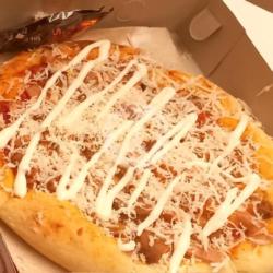 Chicken And Sosis Pizza Ukuran L