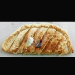 Calzone Beef Pepperoni Mozza