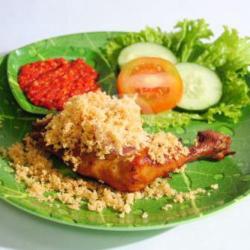 Nasi   Ayam Keremes