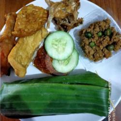 Nasi Timbel Ayam Komplit