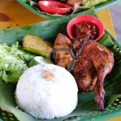 Nasi Penyetan Bebek Uenak Dan Murah