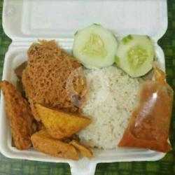 Nasi Tahu Tempe Kremes