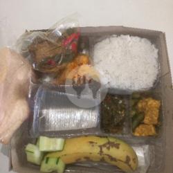 Nasi Kotak Dendeng Sambel