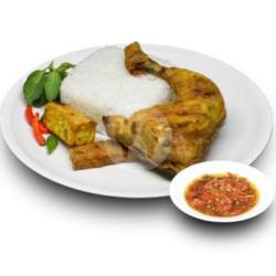 Nasi Ayam Goreng   Sambal