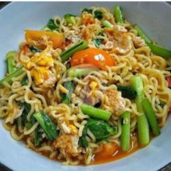 Mie Nyemek Special