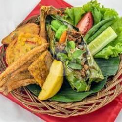 Nasi Bakar Special Komplit