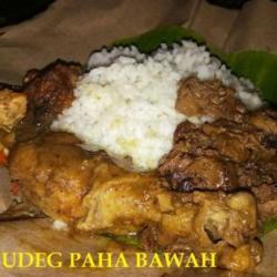 Nasi Gudeg Paha Ayam Bawah