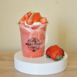 Milky Fruit Strawberry With Topping (mini Variant)