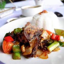 Fried Oxtail ( Buntut Goreng )