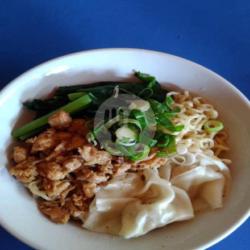 Mie, Ayam, Sayur, Pangsit