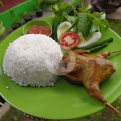 Nasi Lalapan Puyuh Goreng