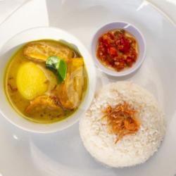 Nasi Kare Telur  Tahu