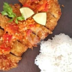 Nasi Chicken Katsu Sambal Terasi   Teh Es