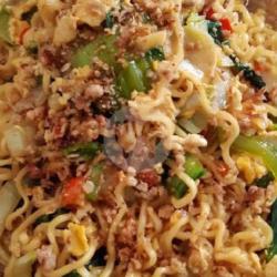 Mie Goreng Nyemek Spesial