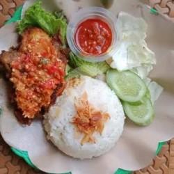 Nasi Penyet Ayam