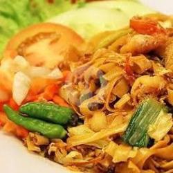 Kwetiau Goreng Ayam Sosis