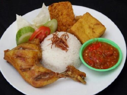 Ayam Sambal Kemangi Ceu Oneng, Jl Pengalasan 1 Gg 1 No 1 Den