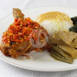 Nasi Kotak Ayam Balado