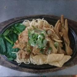 Mie Ayam Hotplate Ceker