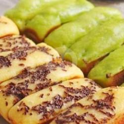 Kue Pukis Vanilla Pandan Toping Meisis