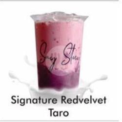 Signature Redvalvet Taro