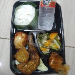 Paket Nasi Ayam Telor  Tahu Tempe