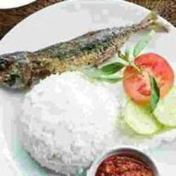 Ikan Kembung Goreng Serundeng   Nasi