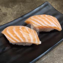 Salmon Belly Sushi