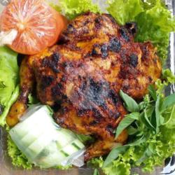 Ayam Bakar Utuh Bumbu Madu