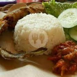 Paket Nasi Lele/sarden Goreng