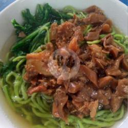 Mie Ijo Jamur