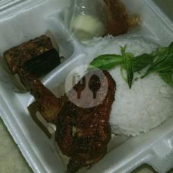 Ayam Bakar Madu