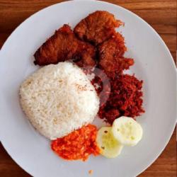 Nasi Empal Serundeng