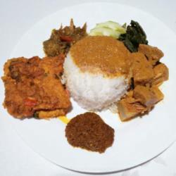 Nasi Padang Telor Sambo (telor Dadar Padang)