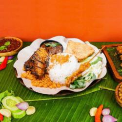 Paket Istimewa Ayam Bakar Kremes Pramesti