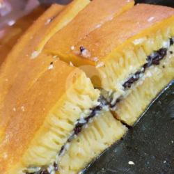 Martabak Spesial Jagung Kismis Kacang Meses Wijen Keju (komplit)