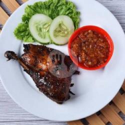 Paha Bebek Bakar