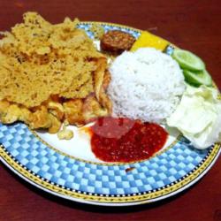 Telor Dadar Kremes   Nasi   Tahu Tempe