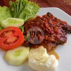 Ayam Bakar Penyet