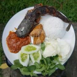 Nasi Putih Pecel Lele   Tahu Tempe