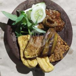 Nasi Penyetan Tempe