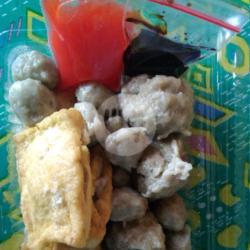 Somay Campur Bakso Besar Kecil Tahu Isi