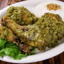 Ayam Gepuk Buto Ijo Etnik